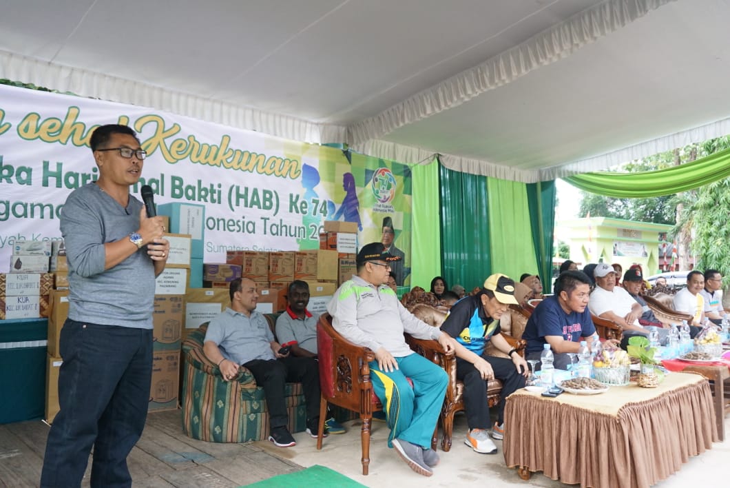 Kakanwil Kemenag Provinsi Sumsel H Alfajri Zabidi mengucapkan terima kasih kepada Gubernur Sumsel Herman Deru telah hadir dan melepas jalan sehat HAB