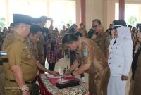 169 Pejabat di lingkungan Pemerintah Kabupaten (Pemkab) Ogan Ilir (OI) dilantik dan diambil sumpah Jabatan oleh Bupati OI HM Ilyas Panji Alam, Bertempat di Komplek Perkantoran Terpadu (KPT) Tanjung Senai, Gedung Pendopoan Rumah Dinas Bupati Ogan Ilir, sebanyak ,Senin (6/1/2020).