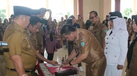 169 Pejabat di lingkungan Pemerintah Kabupaten (Pemkab) Ogan Ilir (OI) dilantik dan diambil sumpah Jabatan oleh Bupati OI HM Ilyas Panji Alam, Bertempat di Komplek Perkantoran Terpadu (KPT) Tanjung Senai, Gedung Pendopoan Rumah Dinas Bupati Ogan Ilir, sebanyak ,Senin (6/1/2020).