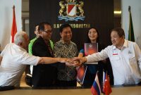 Acara pencanangan Program UMKM Naik kelas, yang dicanangkan oleh Ketua Umum Kadin Indonesia Eddy Ganefo, juga didamping Dr Benny Pasaribu (Wakil Ketua Umum Kadin Indonesia Bidang Pertanian & Agro), Drs. Yockie M Hutagalung, MM (Wakil Ketua Umum Kadin Indonesia Bidang UMKM), segenap Pengurus Kadin Indonesia Pusat dan Daerah, serta pelaku usaha UMKM.