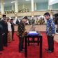 Pasca dilantik di Auditorium Bina Praja Pemprov oleh Gubernur Sumsel H Herman Deru Senin (21/1) pagi, lima pengurus Komisi Perlindungan Anak Daerah (KPAD) Sumsel Periode 2020 diminta segera action di lapangan dan bergerak.