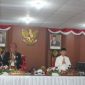 Ketua DPRD Ogan Ilir (OI) H Suharto Hasyim SH membuka dan memimpin Rapat Paripurna ke 1 (Pertama) dalam rangka Hari Ulang Tahun (HUT) OI ke -16, di ruang Paripurna DPRD, Senin (07/01).