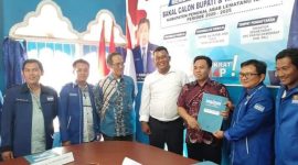 WIDEAZONE.COM, PALI – Mengenal sosok Devi Harianto SH MH, seorang yang ramah nan bersahaja dan putra terbaik yang di miliki Kabupaten Pali. Ia menyatakan maju dalam Pilkada Kabupaten Pali tahun 2020.