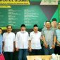 Terkait pelaksanaan Kongres Nasional, Ketua Serikat Nelayan Nahdhatul Ulama Kalimantan Barat (SNNU Kalbar), KH Hasbullah lakukan kunjungan dan pertemuan dengan Ketua NU Kalbar yang juga menjabat sebagai Duta Besar RI untuk Azerbaijan H Hildi Hamid, Sabtu (7/11/2020), malam. 