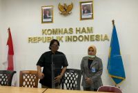 Norma Yuanita Sebrina SE (30) mendatangi Komisi Nasional Hak Asasi Manusia (Komnas HAM) dan Komisi Nasional Anti Kekerasan Terhadap Perempuan, Senin (16/11/2020) sekitar jam 10.00 WIB.