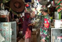 Komando Distrik Militer (Kodim) 1207/Berdiri Sendiri bentuk Satuan Tugas (Satgas) Desa Tangkal COVID-19 di wilayah Kota Pontianak dan Kabupaten Kuburan Raya, Kalimantan Barat (Kalbar), Sabtu (21/11/20).