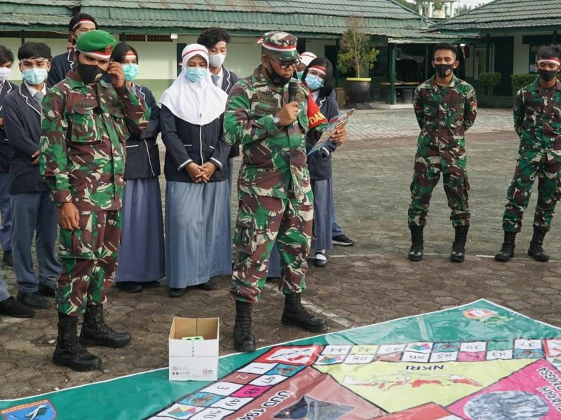 Kodim 1011/Kuala Kapuas menggelar kegiatan lomba Wisata Matematika Bela Negara bertempat di Makodim 1011/Klk, Minggu (22/11/20). 