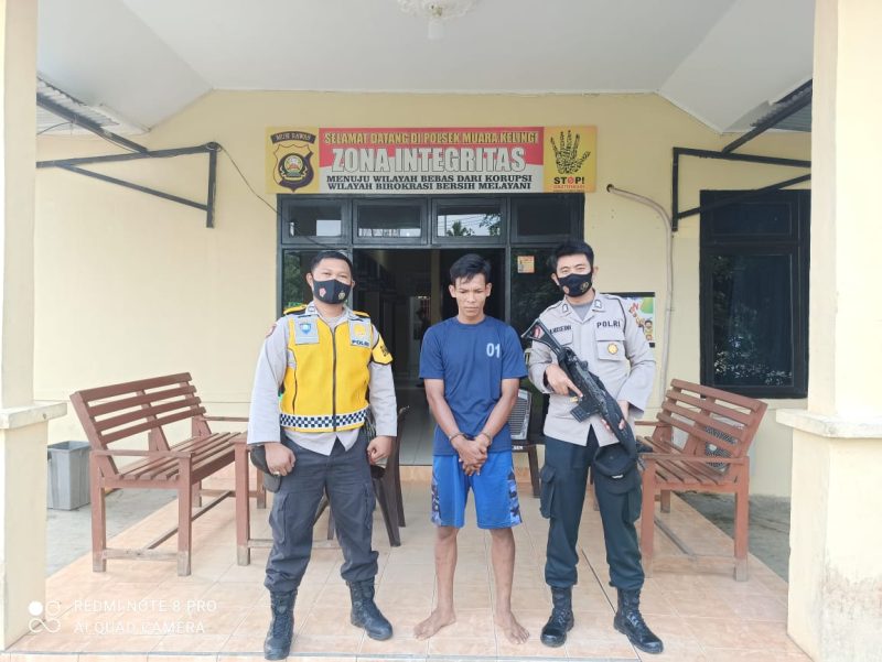 Tim Landak Satreskrim Polres Mura dan Anggota Polsek Muara Kelingi meringkus Rezi Putra alias Kulup (35), di Kelurahan Muara Rupit, Kecamatan Rupit, Kabupaten Mura, sekitar pukul 22.00 WIB, Sabtu (5/12/2020).