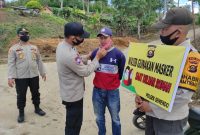 Kepolisian Sektor Semendo menggelar Operasi Yustisi dan Razia Penertiban Kendaraan Knalpot Racing di depan Mapolsek Semendo, Selasa (8/12/2020).