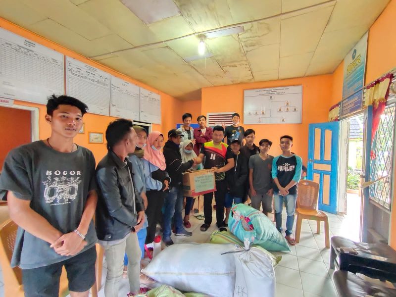 CRK Semendo Peduli Korban Kebakaran Perapau