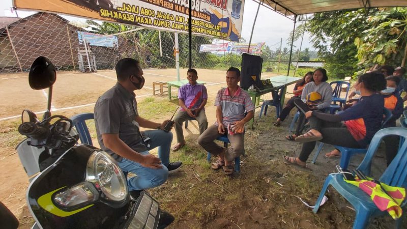 membatalkan Pelaksanaan Turnamen Voli di Kelurahan B Srikaton Tugumulyo, Kabupaten Mura, sekitar pukul 11.30 WIB, Minggu (11/12/2020).
