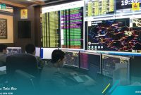 General Manager PT PLN (persero) UIWS2JB, Daryono melakukan monitoring kesiapan pasokan tenaga listrik (PTL) di setiap unit melalui virtual, Kamis (31/12/2020) malam.