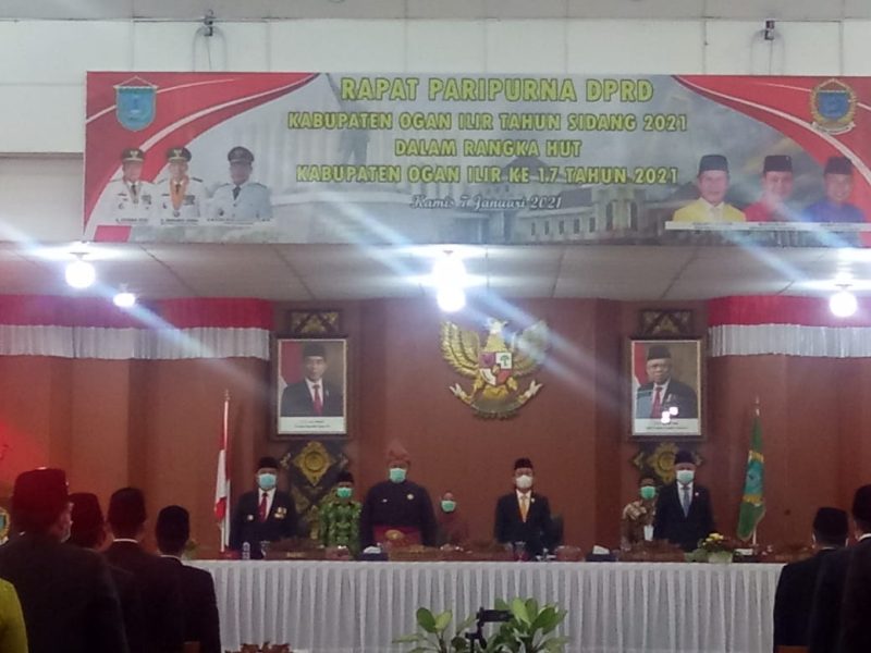 Rapat Paripurna dalam rangka HUT kabupaten Ogan Ilir (OI) ke 17 tahun dilaksanakan di gedung DPRD Komplek Perkantoran Tanjung Senai, Indralaya, Kamis (7/1/2021). 