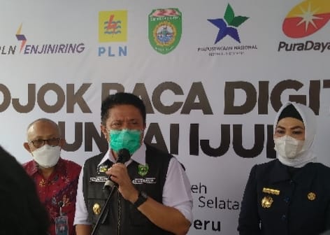 Pojok Baca Digital (Pocadi) yang berlokasi di Sungai Ijuk Kelurahan Keramasan, Kecamatan Kertapati diresmikan Gubernur Sumsel Herman Deru dan GM PT PLN UIWS2JB Daryono, Kamis (21/1/2021).