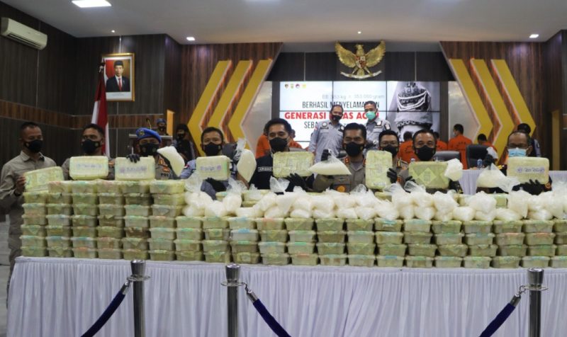 Kepolisian Daerah (Polda) Aceh berhasil mengungkap kasus dan menggagalkan narkotika jenis sabu seberat 353 kilogram jaringan internasional. 