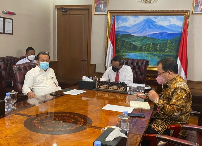 Menkopolhukam Mahfud MD menjadi keynote speaker dalam diskusi daring menyikapi Perubahan UU ITE yang diselenggarakan Persatuan Wartawan Indonesia (PWI), Kamis (25/2/2021).