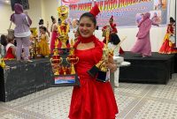 AJANG Pemilihan Top Model 2021 diraih Salwa Alpina Kenedi, yang telah berhasil mendapatkan dua Tropi Juara Umum dan Juara 1 akting.