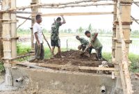 Pembangunan MCK Masuk Tahap Penimbunan Pondasi