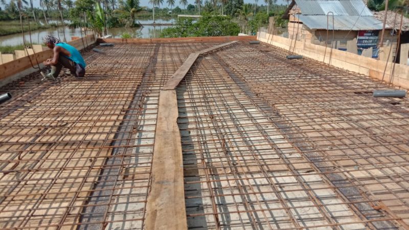 Besi Pembatas Jembatan Penghubung Dipasang Satgas TMMD