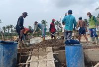 Satgas TMMD Mulai Pengecoran Bagian Tengah Jembatan Penghubung