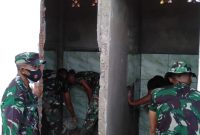 Terjun langsung meninjau 11 target sasaran pembangunan fisik TMMD ke 110 di kampung Jawi, Dandim melihat progres signifikan target pembangunan.
