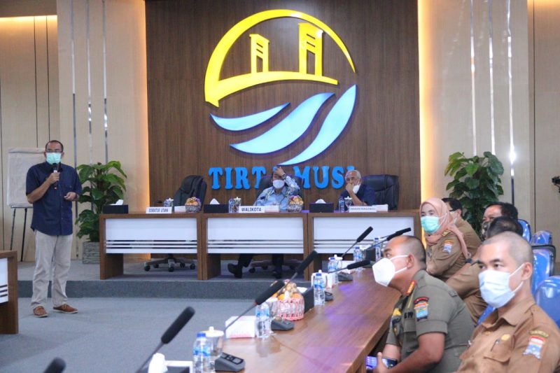 Jelang bulan suci Ramadhan, PDAM Tirta Musi Palembang terus berupaya dalam memaksimalkan pelayanan terhadap pelanggan. 
