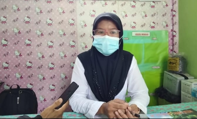 Kepala Puskesmas Tambang Rambang Ida Oktasari