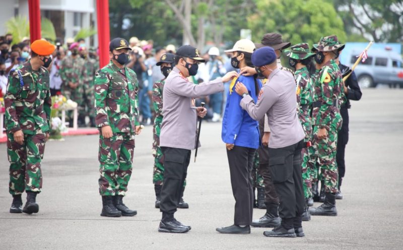 KAPOLRI Jenderal Polisi Listyo Sigit Prabowo bersama Panglima TNI Marsekal Hadi Tjahjanto membuka Latihan Integrasi Taruna Wreda (Latsitarda) ke-41 di Medan, Sumatera Utara, Rabu (7/4/2021).