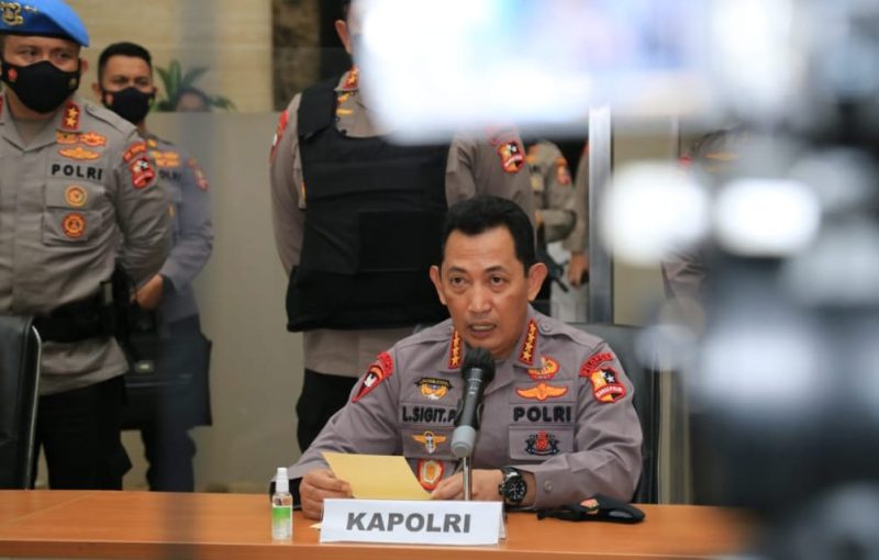 KAPOLRI Jenderal Listyo Sigit Prabowo menyampaikan, pelaku teror yang melakukan penyerangan di Mabes Polri merupakan seorang wanita berinisial ZA.