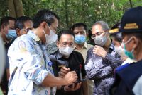 Walikota Prabumulih Ir H Ridho Yahya MM dan Dirjen Binalattas Kemenaker RI, Budi Hartawan melakukan penandatanganan penyerahan lahan untuk pembangunan Unit Pelaksana Teknis Pusat Balai Latihan Kerja ( UPTP - BLK) diruang rapat gedung Pemkot Prabumulih, Jumat (28/5/2021) pukul 10.00 WIB. 