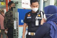 Tiga ASN Biddokes Polda Sumsel Temukan Uang Rp2 Juta di Slot ATM BRI