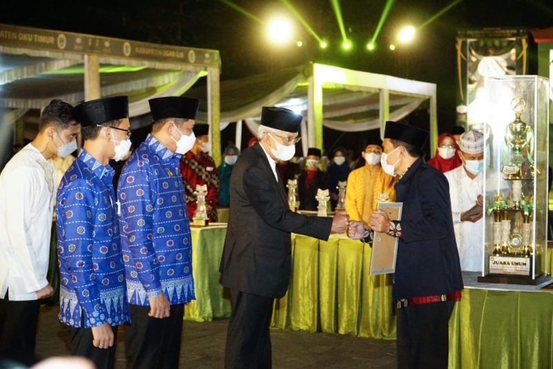 Wakil Gubernur Sumatera Selatan (Sumsel)  Ir H Mawardi Yahya  secara resmi menutup Seleksi Tilawatil Quran dan Hadist (STQH) ke XXVI Tingkat Provinsi Sumsel Tahun 2021 yang dipusatkan di Lapangan Tani Merdeka Martapura Kabupaten OKU Timur, Rabu (26/5 ) malam.