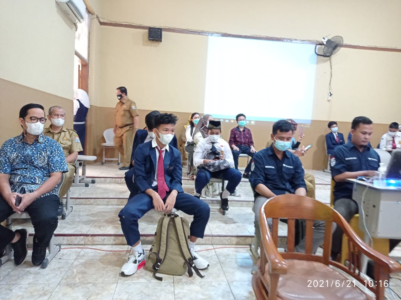 SMP Negeri 1 Palembang Gelar Perpisahan Secara Virtual