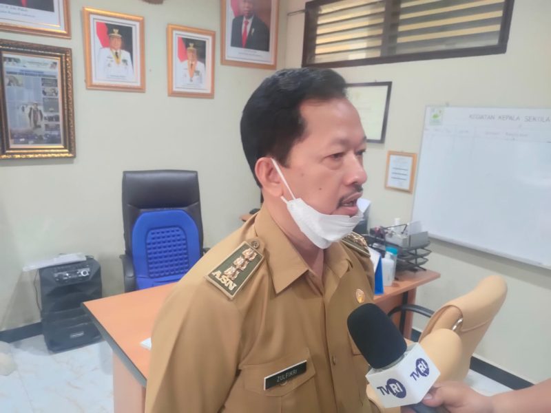 Kepala SMKN 6 Palembang Zulfikri 