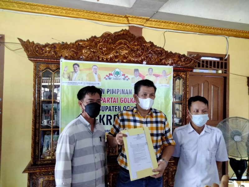 Muhamad Iqbal selaku Ketu Pelaksana Musda ke IV saat menggelar jumpa Pers terkait Musda Golkar yang akan digelar 26 hingga 27 Juni, di Tanjung Sejaro, Rabu (23/6/2021).