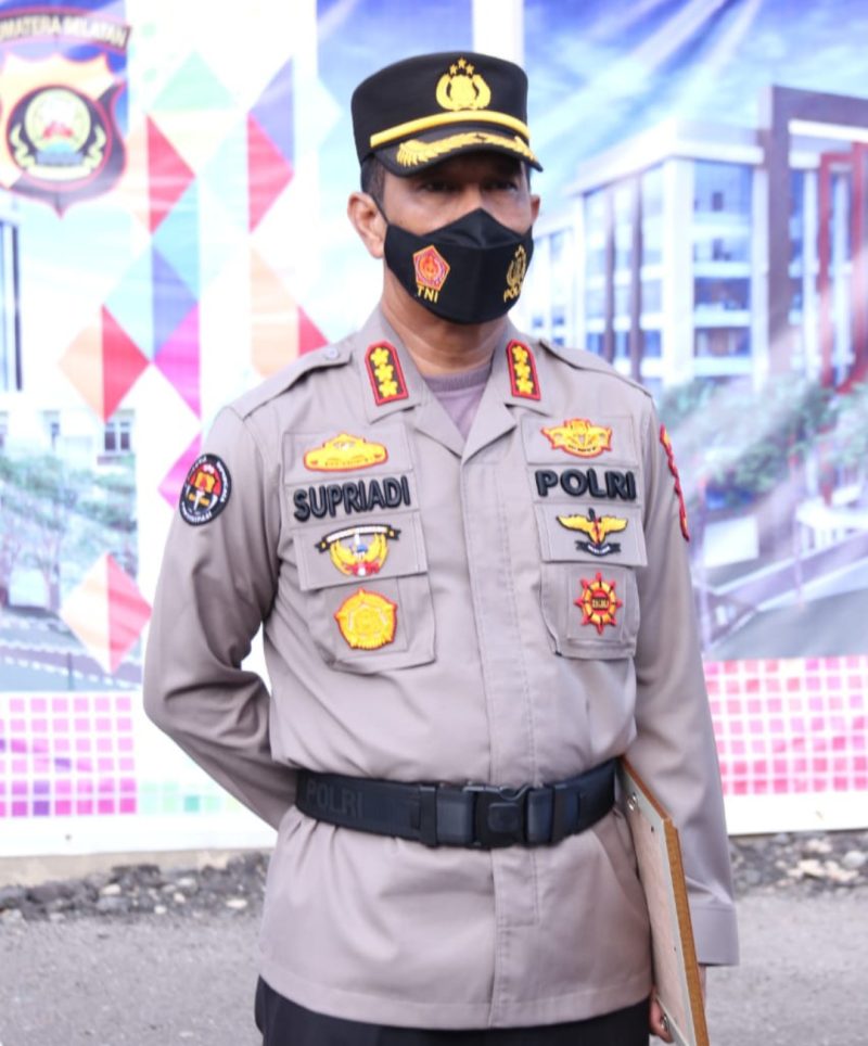 Kepala Bidang Humas Kepolisian Daerah Sumatera Selatan (Kabid Humas Polda Sumsel) diganjar Penghargaan dari Kadiv Humas Polri Irjen Pol Raden Prabowo Argo Yuwono SIK MSi atas partisipasinya aktif dalam