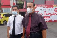 Rektor Unsri Palembang, Prof Dr Ir H Anis Saggaf MSCE usai wisuda 830 mahasiswa di gedung fakultas hukum, Selasa (15/6/2021).