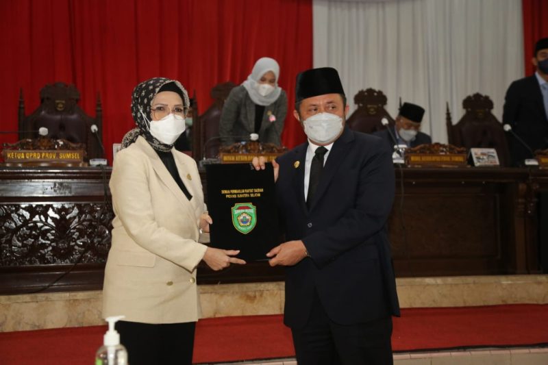 Penandatanganan Keputusan Bersama Antara Gubernur dengan Ketua DPRD Sumsel