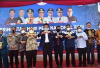 Gubernur Sumsel H Herman Deru menghadiri puncak peringatan Hari Pers Nasional (HPN) XLVII dan HUT PWI Tingkat Provinsi Sumsel yang digelar di Kabupaten Banyuasin Tahun 2021, di Gedung Pemkab Banyuasin, Kamis (24/6).