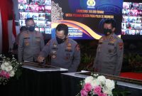 Kapolri Jenderal Listyo Sigit Prabowo meresmikan 100 ribu rumah untuk Pegawai Negeri Pada Polri (PNPP) se-Indonesia.