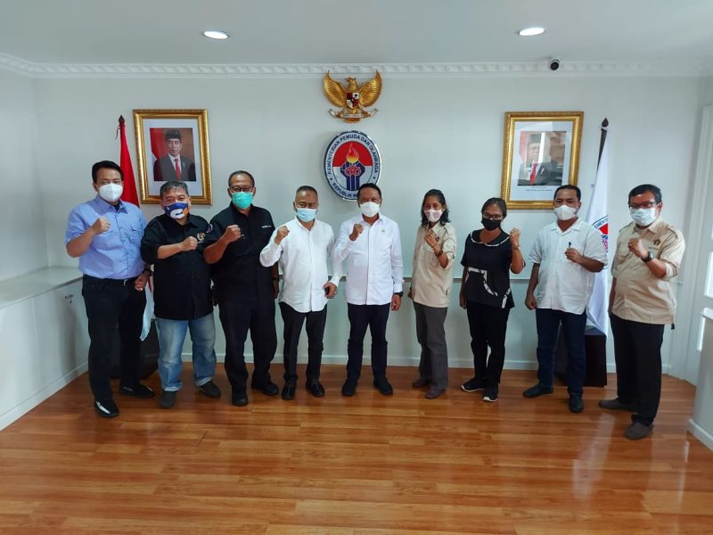 Wartawati Yanni Krishnayanni beraudiensi dengan Menpora Zainudin Amali Kamis, (10/6) didampingi sejumlah pengurus teras PWI Pusat