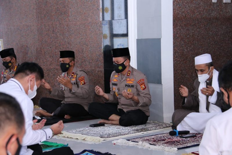 Polda dan Masyarakat Sumsel Berduka atas Berpulangnya KH Ahmad Dencik Nawawi
