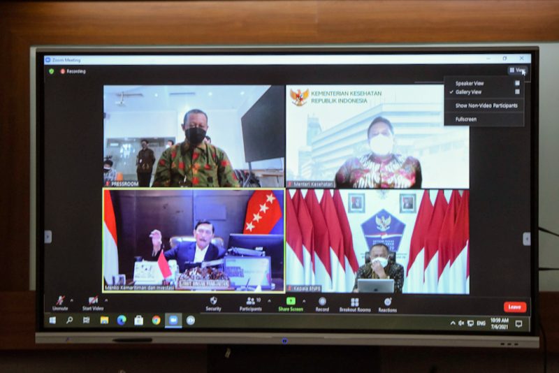 Rapat Terbatas mengenai Penanganan Pandemi COVID-19 yang dipimpin oleh Presiden RI Joko Widodo (Jokowi), secara virtual, Selasa (06/07)