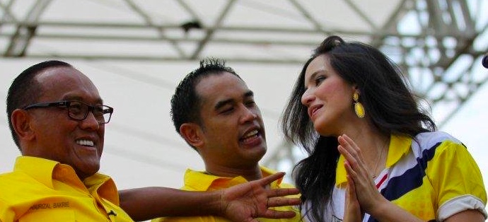 Abrizal Bakrie, Ardi Bakrie dan Nia Ramadhani