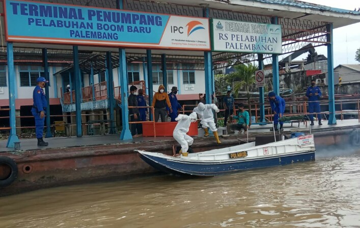 Ditpolairud Polda Sumsel Hadirkan Ambulans Apung Tangani COVID