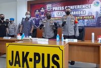 Polda Metro Jaya saat rilis kasus terkait penangkapan artis Nia Ramadhani dan Ardi Bakrie, Kamis (8/7)