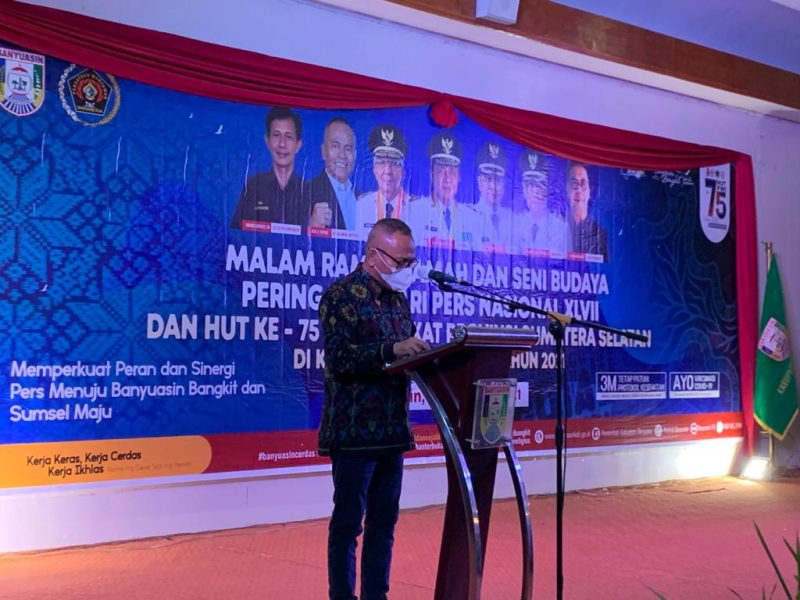 Ketua Umum Pusat, Atal S Depari saat sambutan pada gala dinner HPN tingkat provinsi Sumsel di Banyuasin, Rabu (23/6) malam