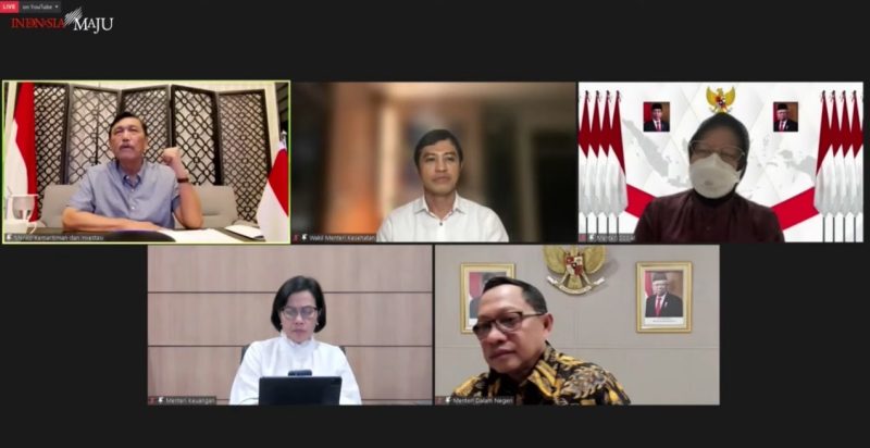 Keterangan Pers Bersama mengenai Evaluasi Pelaksanaan PPKM Darurat, Sabtu (17/07) malam, secara virtual
