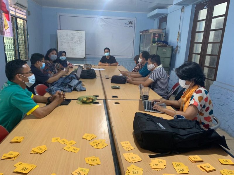 Rapat panitia penyembelihan hewan kurban di kantor sekretariat PWI Sumsel di Jalan Supeno Palembang, Senin (19/7).