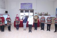 Wakil Walikota Palembang Fitrianti Agustinda meninjau langsung Posko PPKM Mikro di Kelurahan Tangga Takat